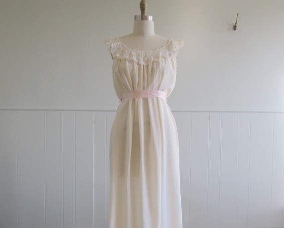 vintage 1900's bohemian wedding dress Greatest Friend 1900 s Vintage Cream